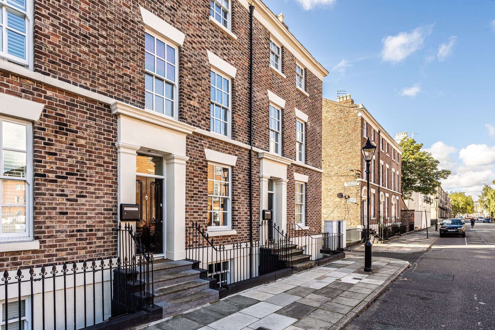 Source property in big beautiful buildings in Liverpool