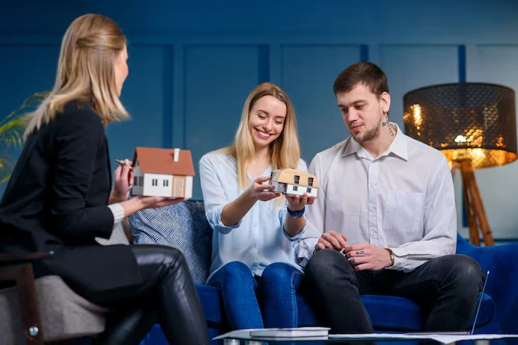 Property Viewing and Negotiation Support